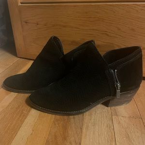 Size 6 1/2 lucky brand